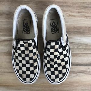 Checkerd vans